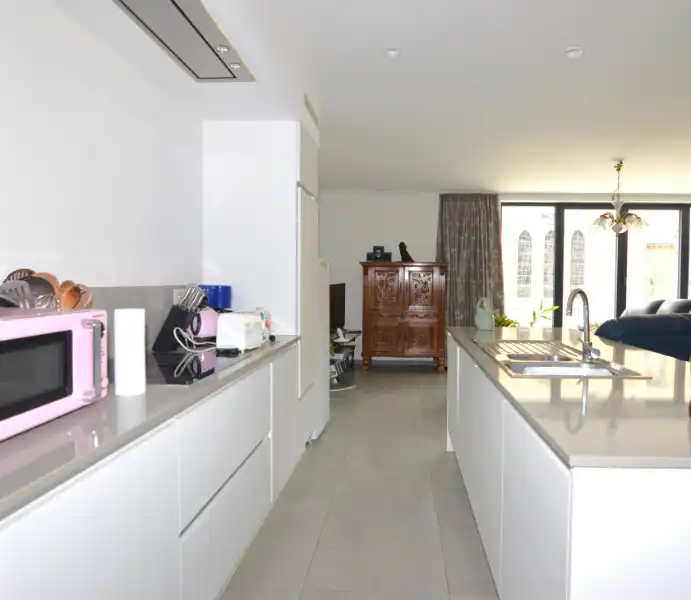 Appartement met 3 slaapkamers, terras en autostaanplaats te Boortmeerbeek. foto 4