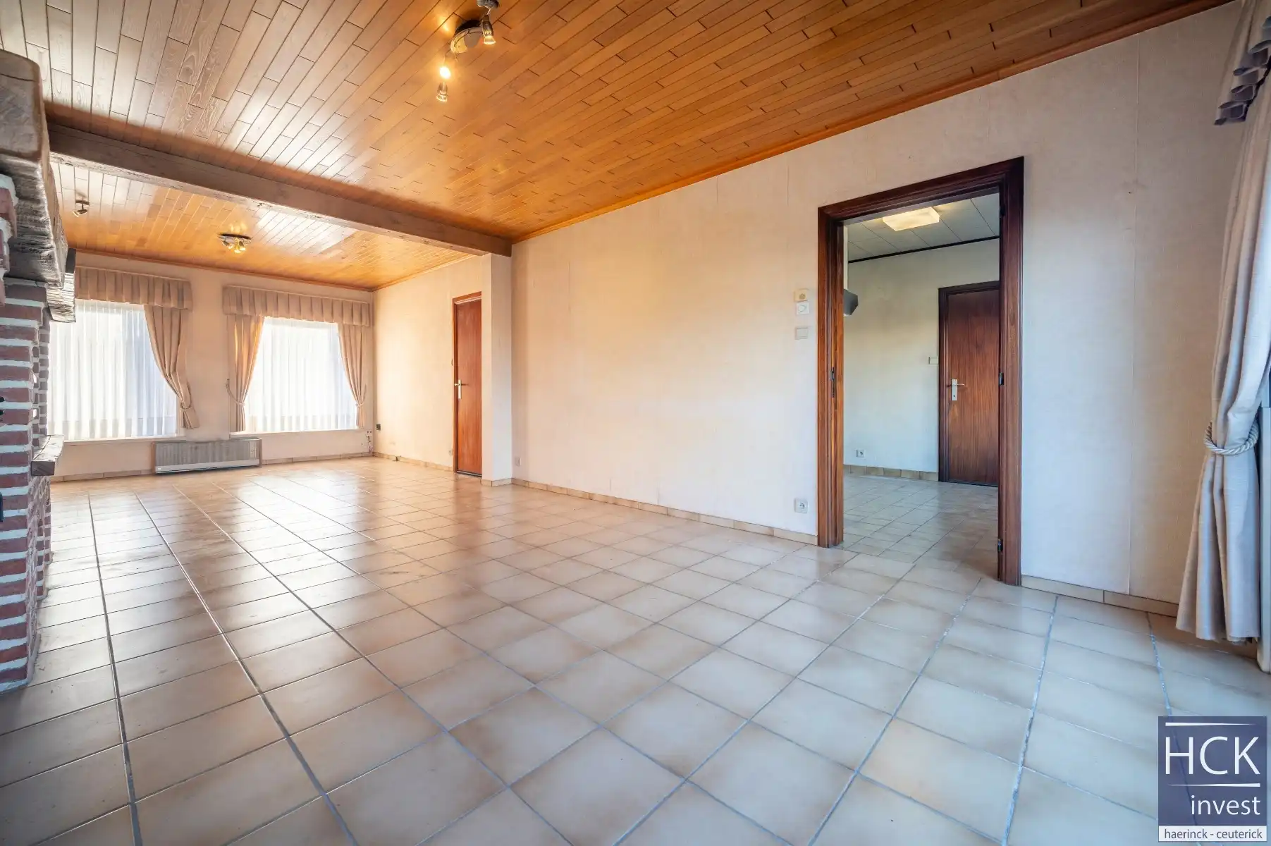 WAREGEM - Knappe hoekwoning in mooie bouwstijl op gunstige ligging! foto 7