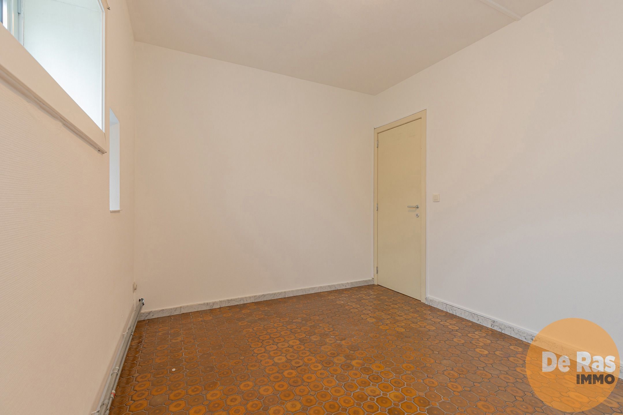 AALST - centraal gelegen gelijkvloers app met groot terras foto 12