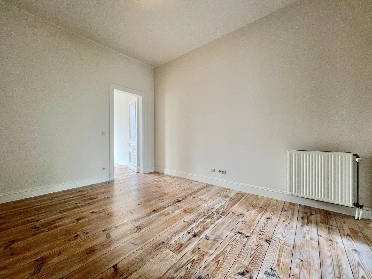 Ruime 1slpk app met terras te Zurenborg foto 7