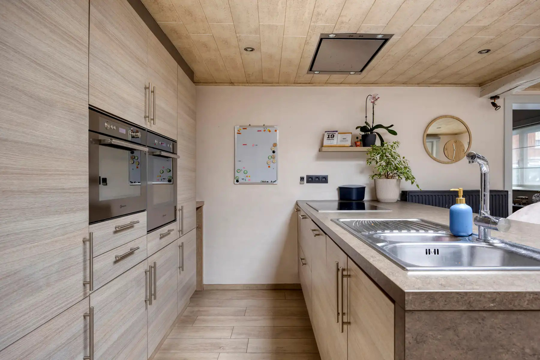 TE KOOP - instapklare halfopen bebouwing met 3 slaapkamers foto 7