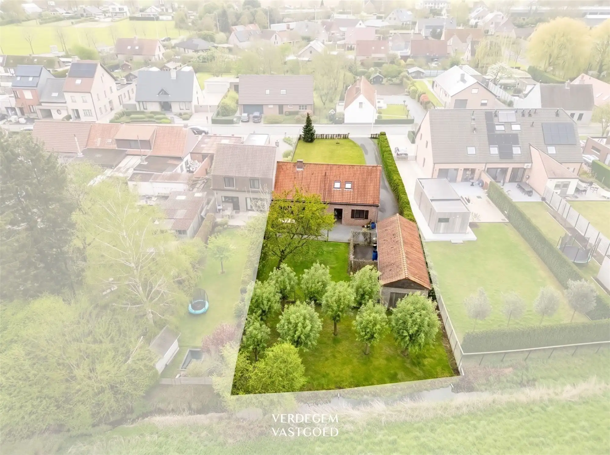 Hoevewoning met schuur en uniek zicht op weilanden en knotwilgen foto 2
