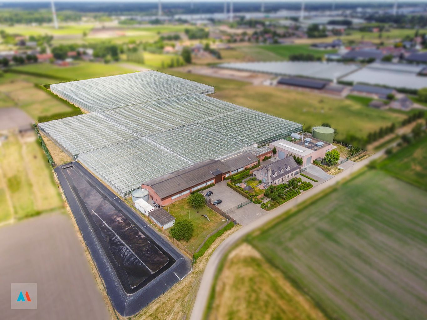 Volledig uitgerust glastuinbouwbedrijf foto 35