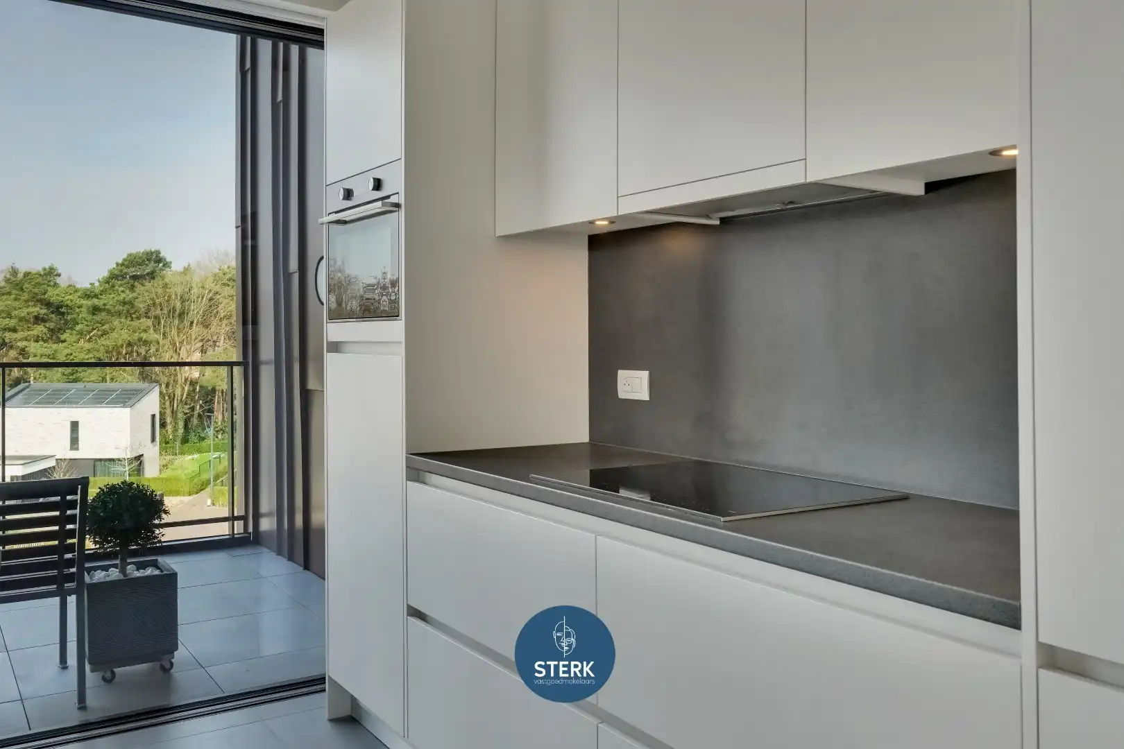 STIJLVOL PENTHOUSE MET 3 SLPKS EN 2 TERRASSEN IN EEN GROENE OMGEVING !  foto 11