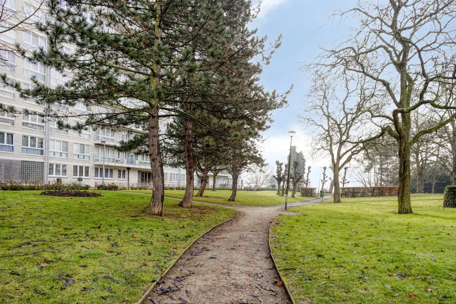Instapklaar 2 slaapkamer appartement met prachtig uitzicht  foto 16
