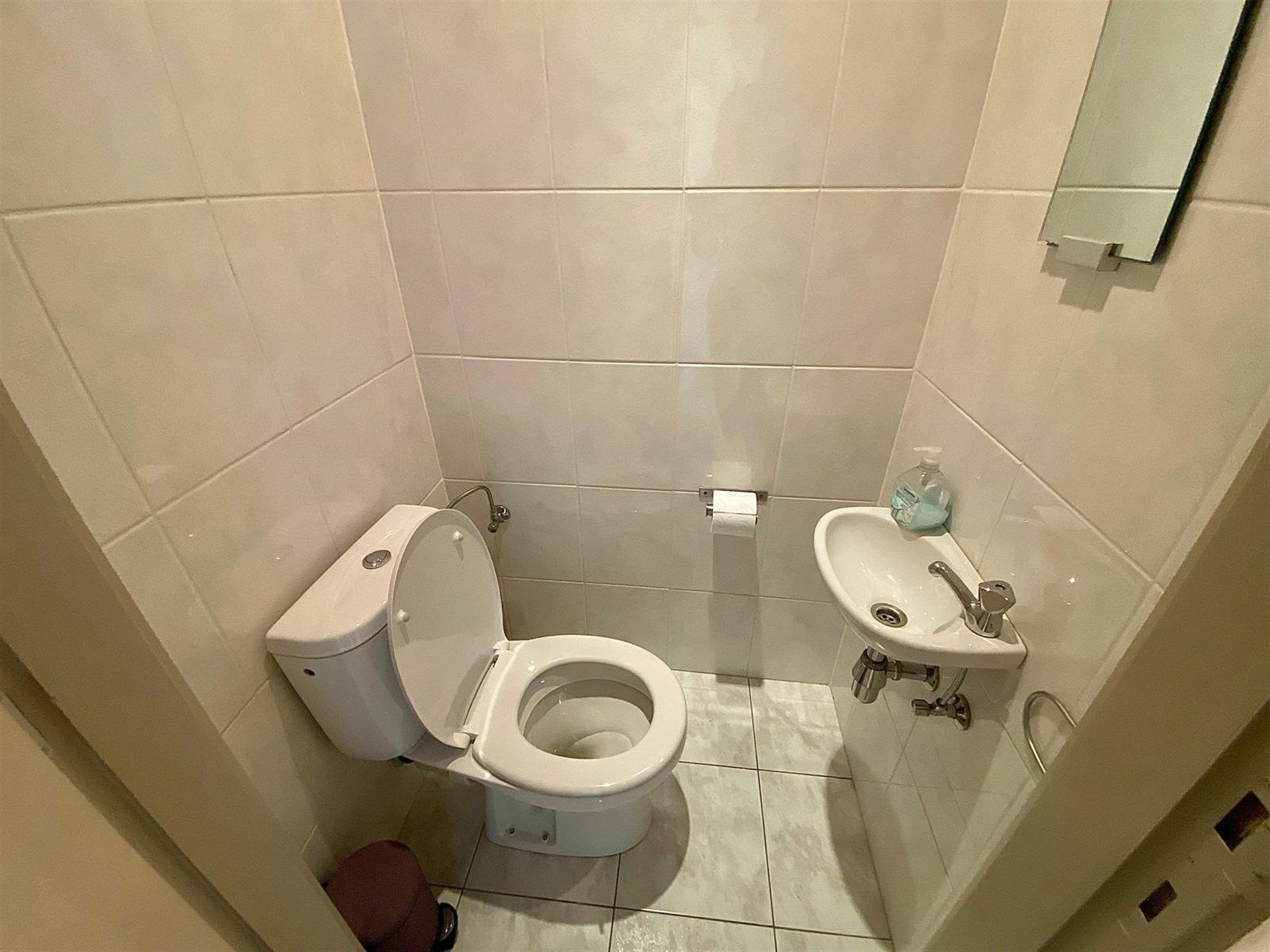 Appartement met één slaapkamer en terras te Aalst foto 8