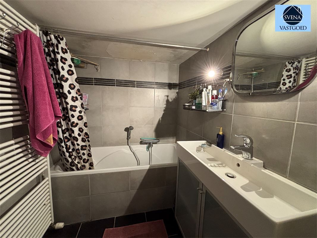 3-GEVELWONING MET 4 SLAAPKAMERS EN TUIN foto 9