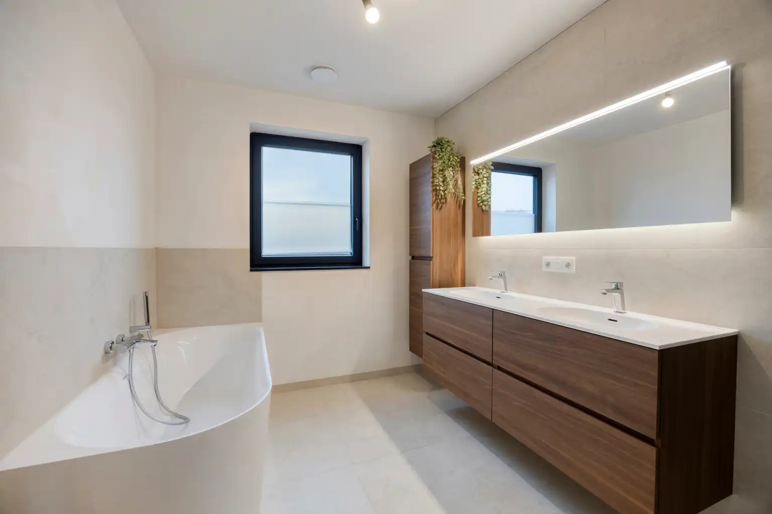 Mooie nieuwbouwwoning onder het registratierecht foto 19
