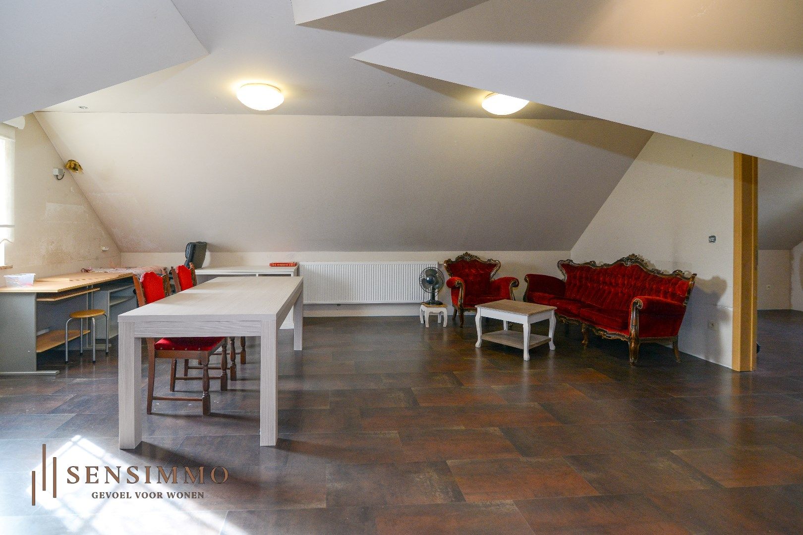 Ruime woning van 383m² bewoonbare oppervlakte met 6 slaapkamers – ideaal voor bedrijven en huisvesting van werknemers. foto 22