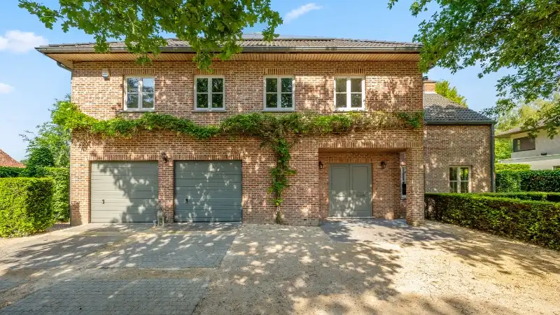 Stijlvolle villa van 380m² op 18 are met openluchtzwembad foto 3