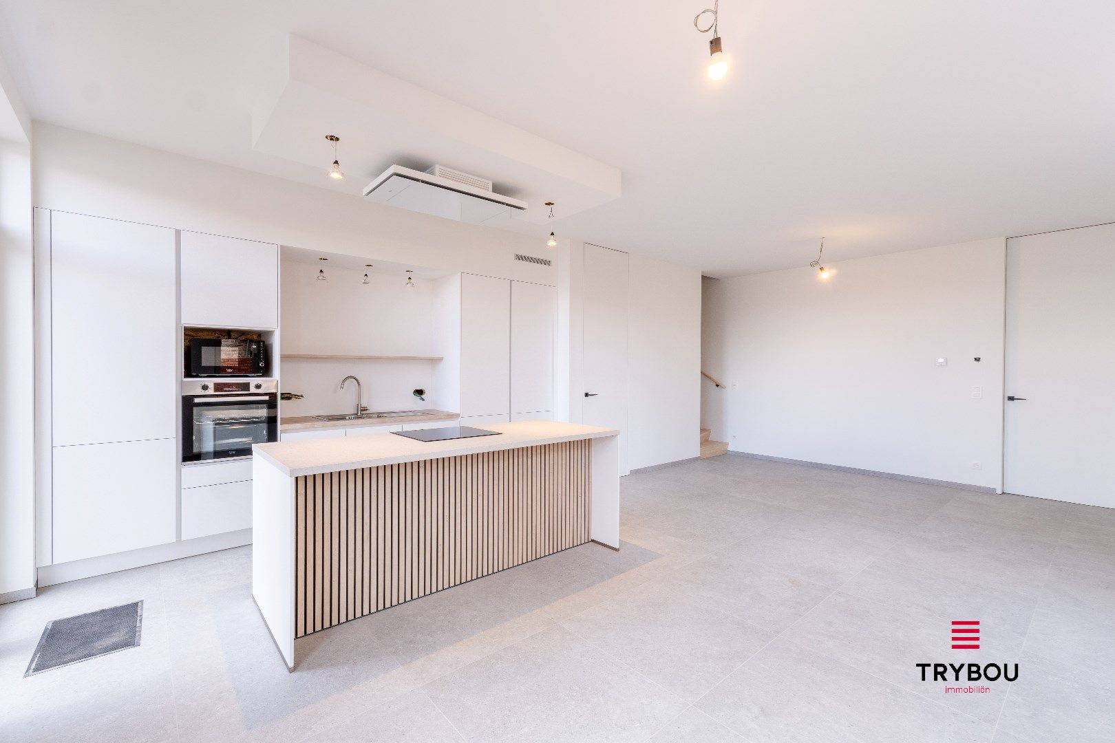 2 hoogwaardig afgewerkte nieuwbouwwoningen met garage foto 6