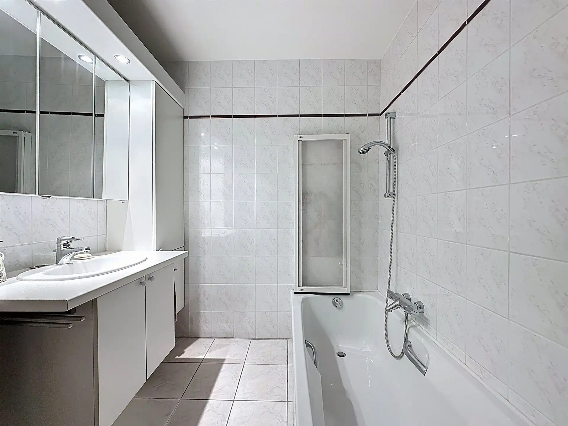 lichtrijk 3 slpk appartement met een fantastisch uitzicht foto 11