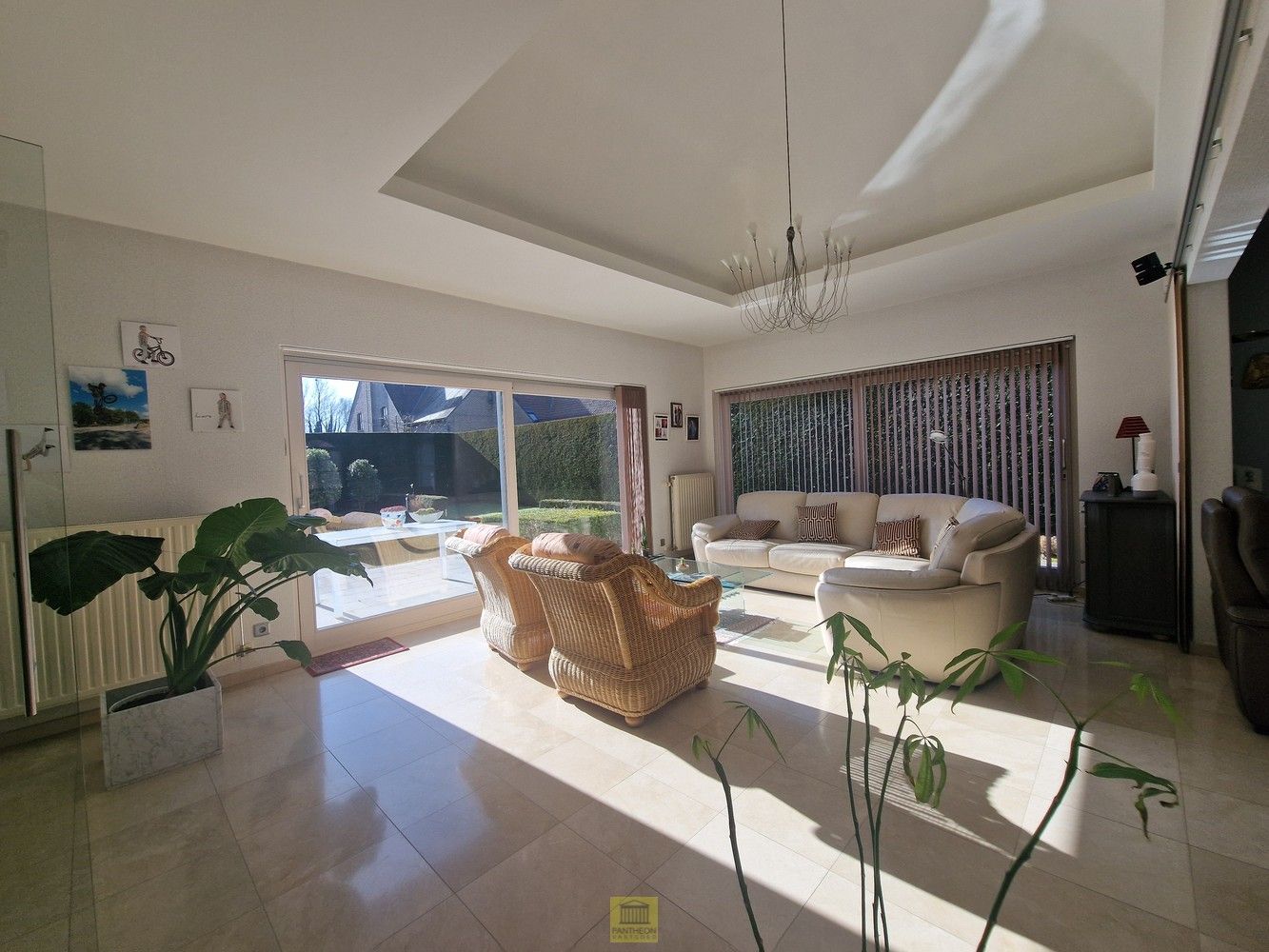 Charmante ruime villa in rustige, doodlopende straat foto 11