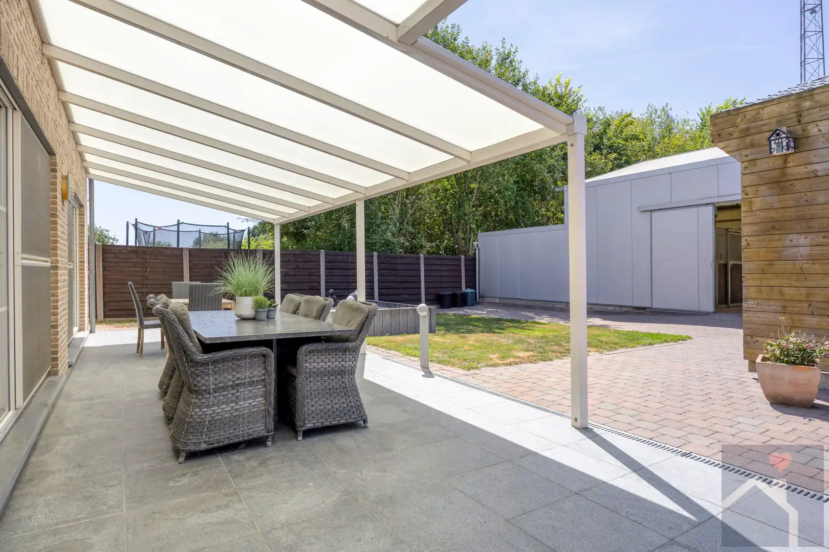 🐴 WONEN MET JE PAARDEN AAN HUIS? DIT IS ER ÉÉN OM TE BEKIJKEN! 🏡 foto 31