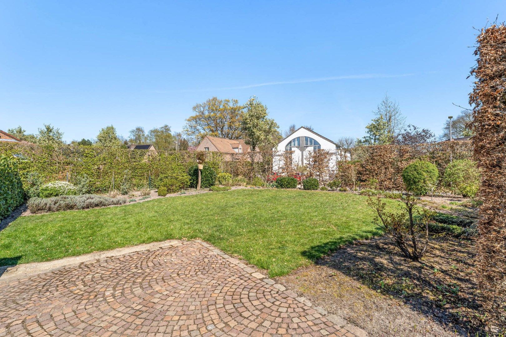Mooi landhuis met tuin en garage, 4 slpk, in gegeerde buurt foto 23