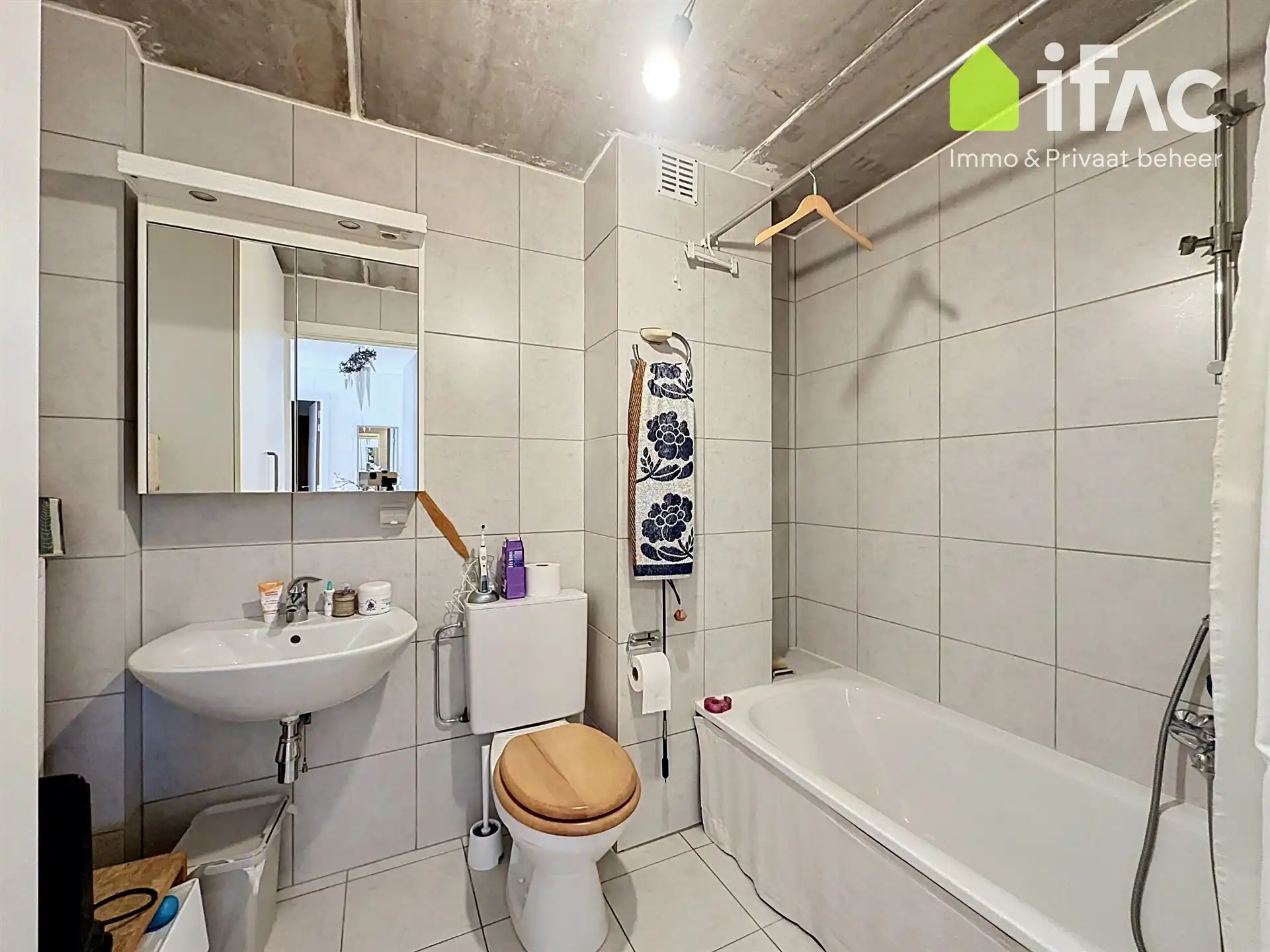Charmante 3-gevelwoning met rustige ligging foto 13