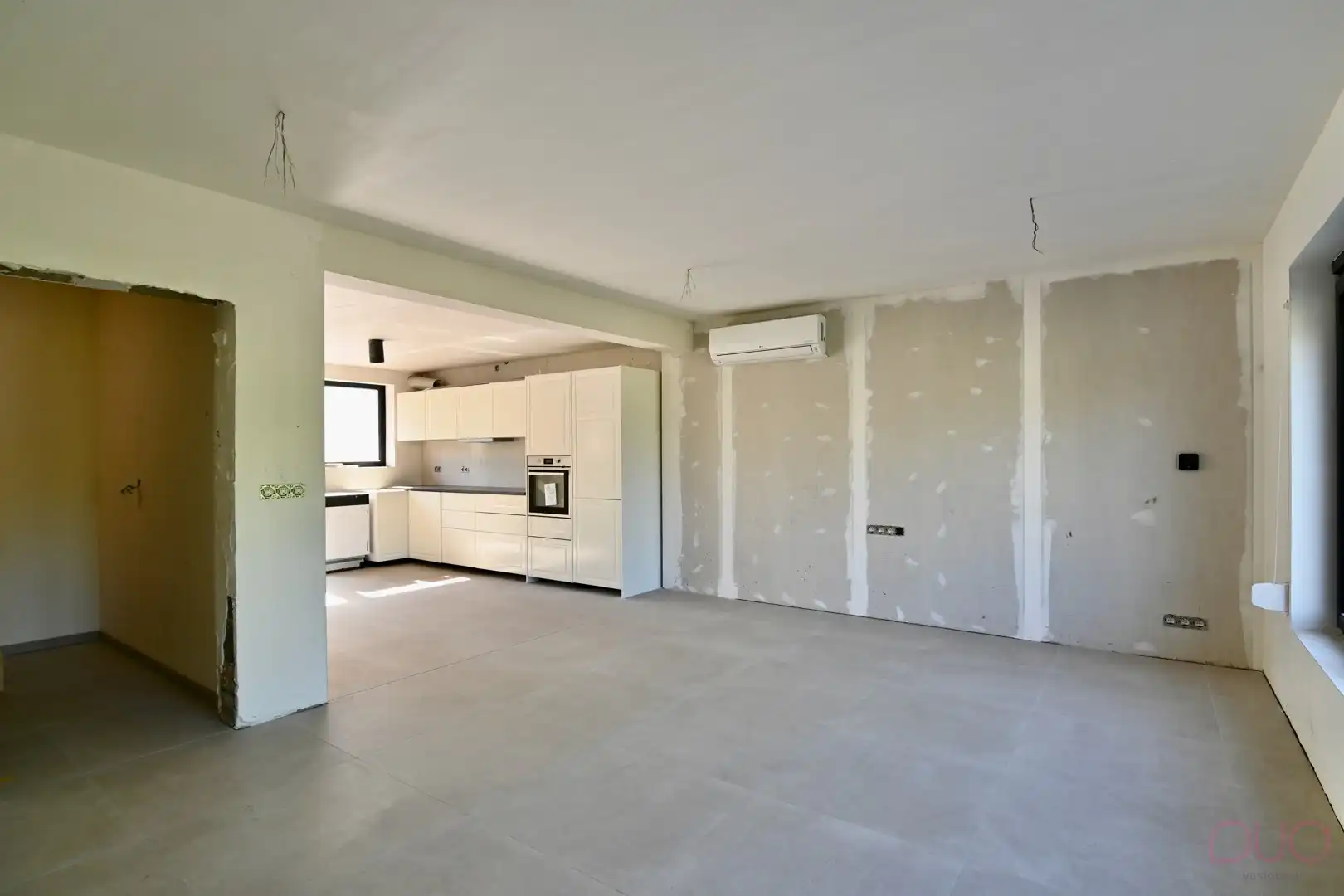 Volledig gerenoveerde woning met garage, terras en tuin - wordt volledig instapklaar afgewerkt! foto 3