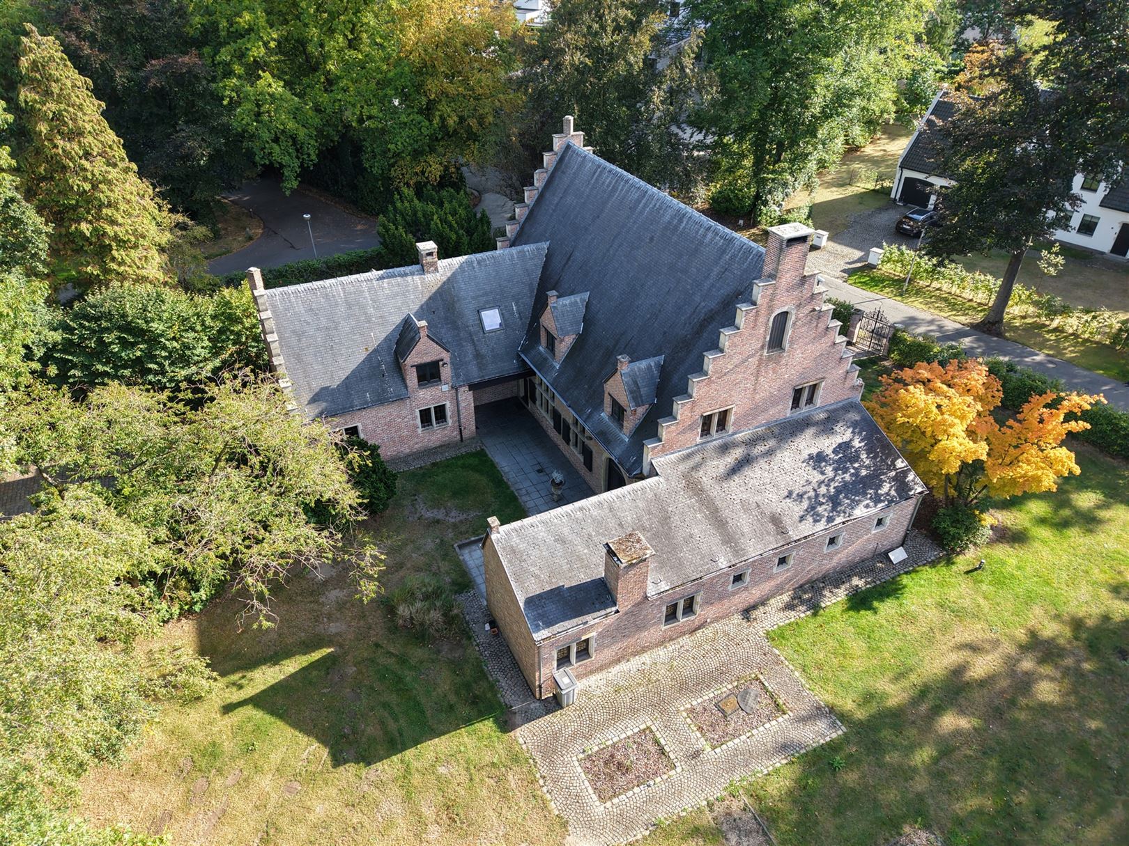 ()=>{if(producerUpdateValueVersion(node),producerAccessed(node),node.value===ERRORED)throw node.error;return node.value} Van Eyckpark 60 - 9250 WAASMUNSTER