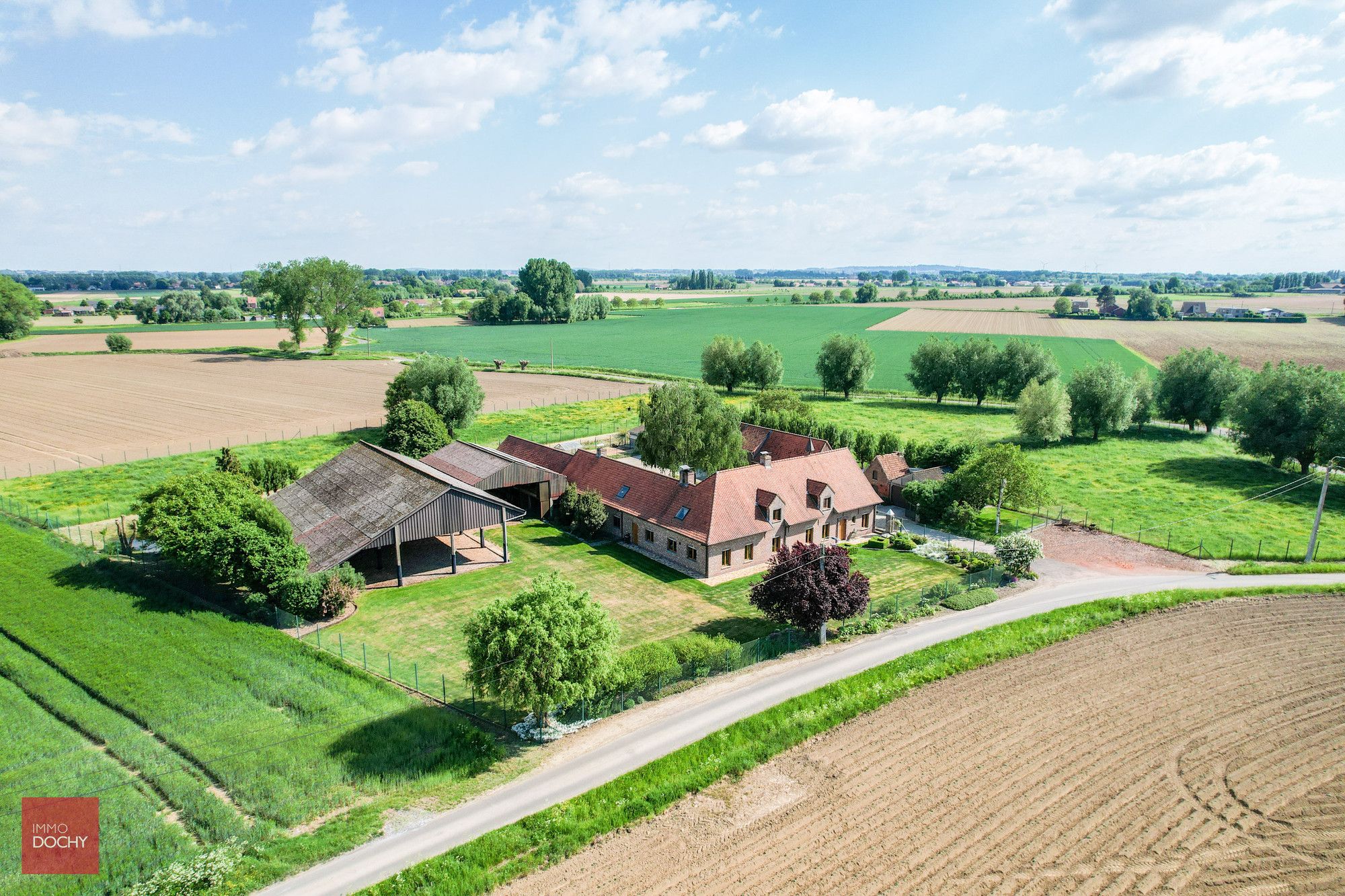 Zeer mooi en rustig gelegen hoeve foto {{pictureIndex}}
