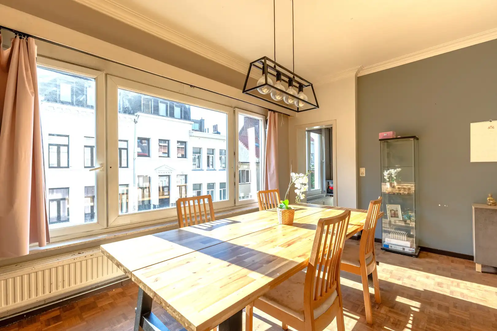 Ruim app met 3 slpk en terras in hartje Antwerpen foto 2