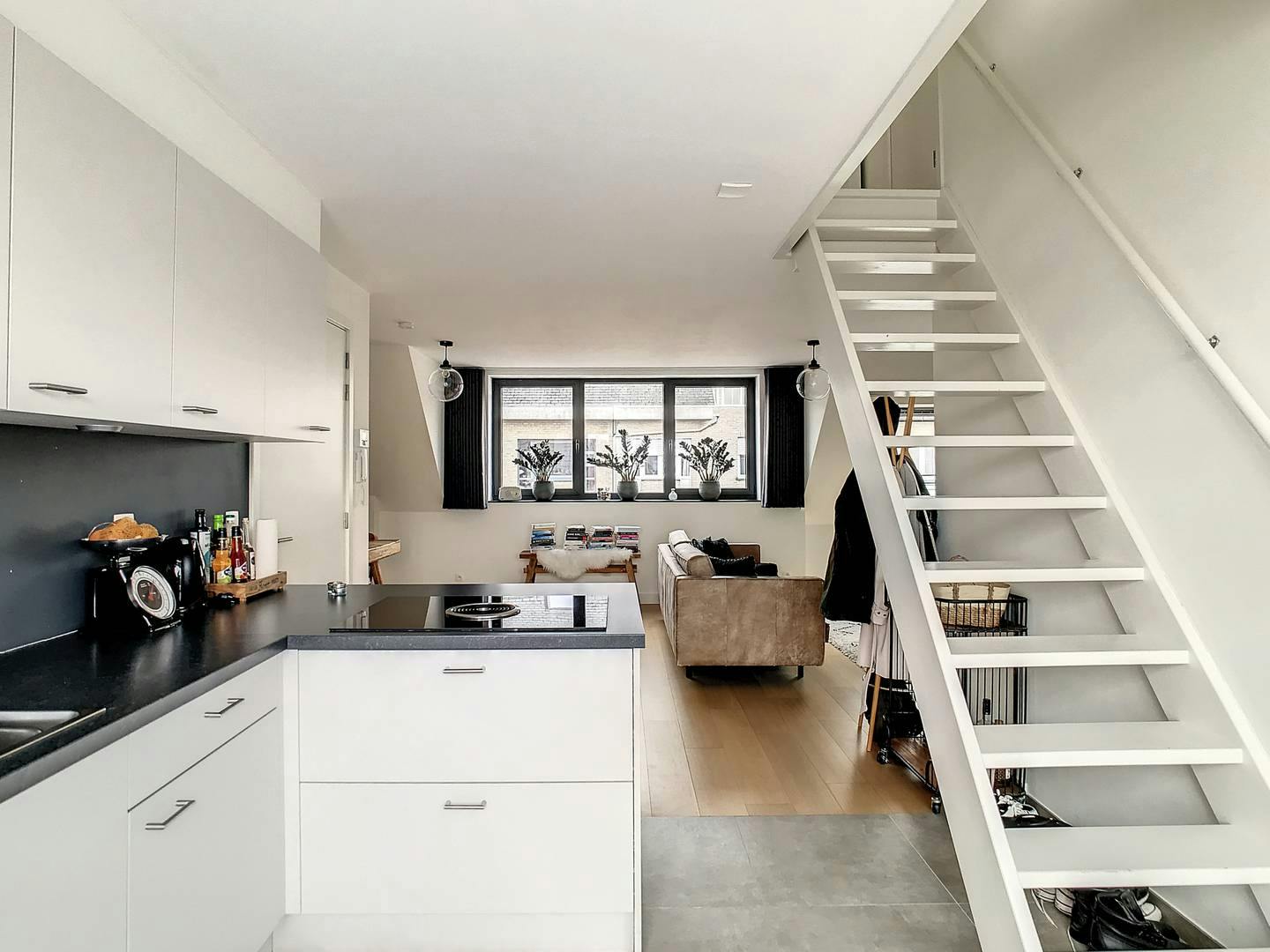 Modern dakappartement met 1 slaapkamer te huur in Kalmthout! foto 5