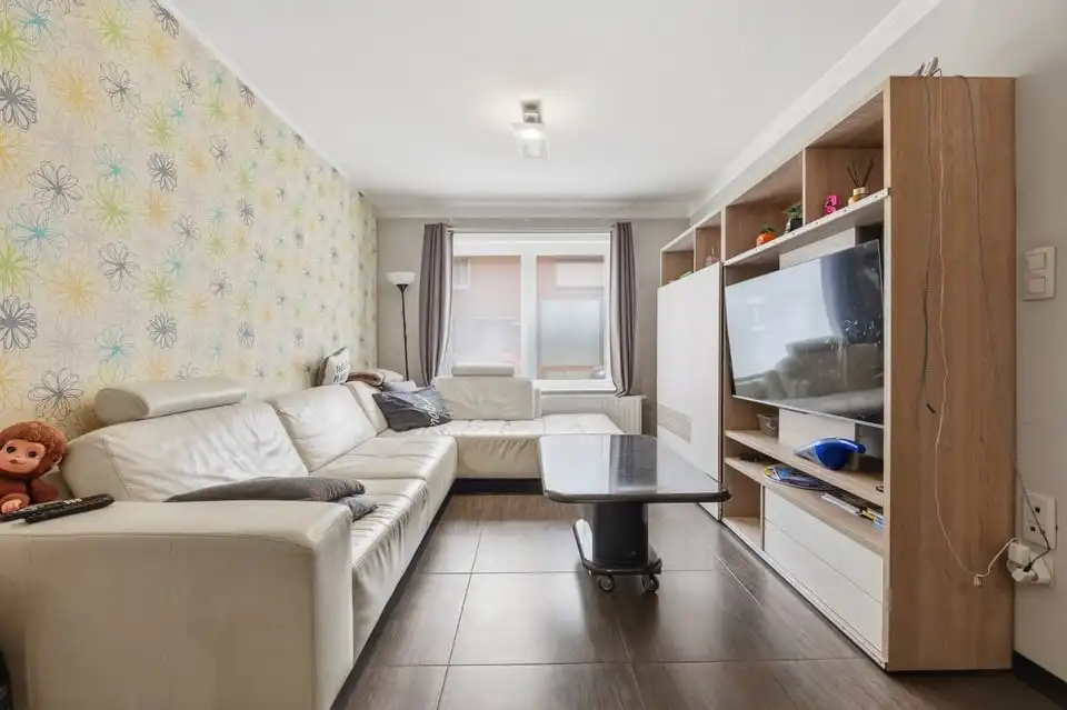 ENERGIEZUINIGE GEZINSWONING MET 3 SLKS, TERRAS EN TUIN IN TONGEREN foto 4