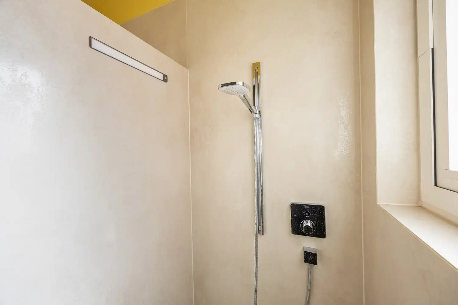 Uitzonderlijk gerenoveerd art-decoappartement van 212 m² met terras aan de Jan van Rijswijcklaan foto 16