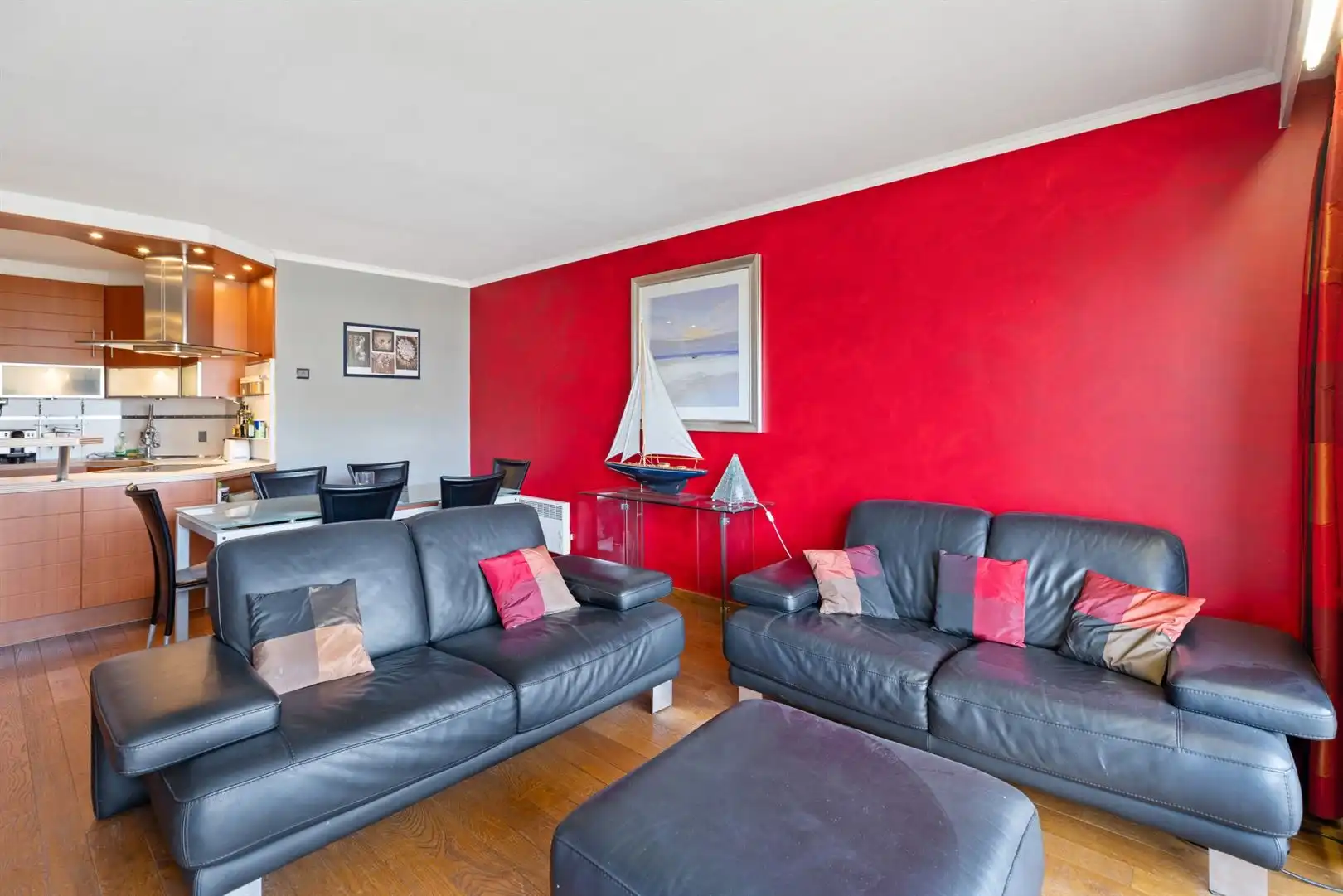 Heel ruim appartement 2 slaapkamers en slaaphoek met zicht op zee foto 7