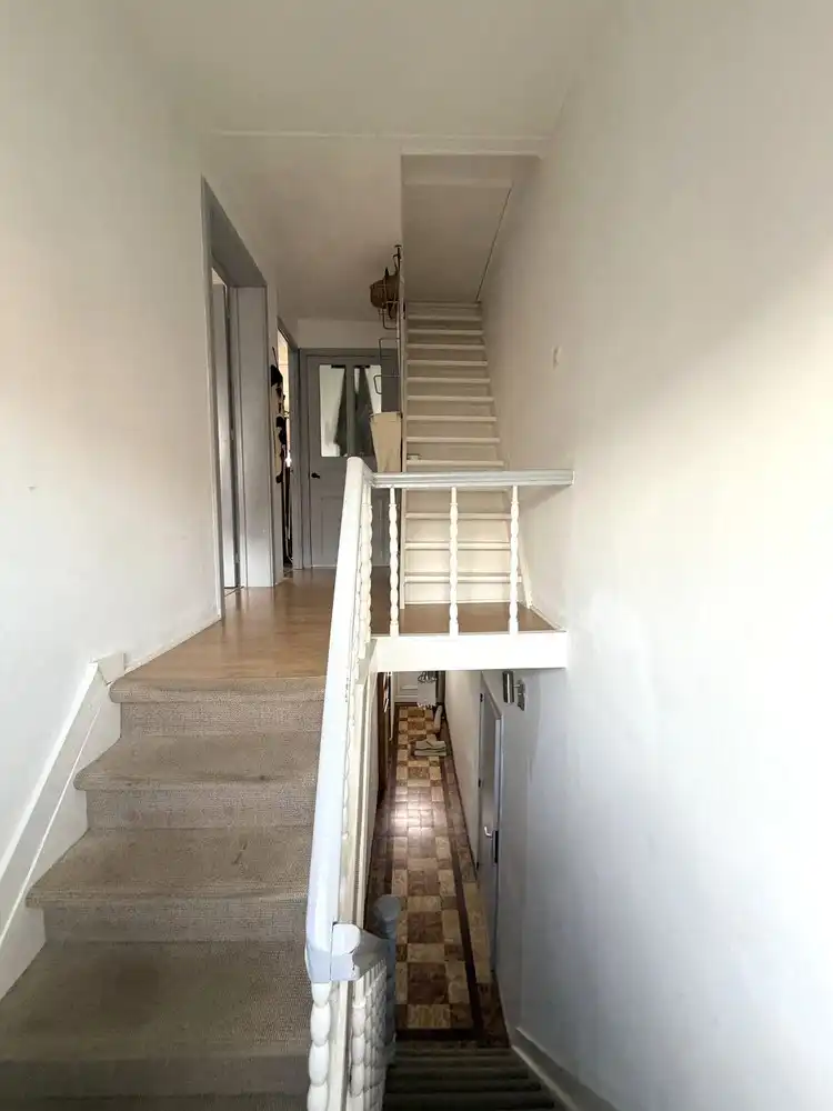 Rustig gelegen, ruime gezinswoning met groot potentieel foto 12