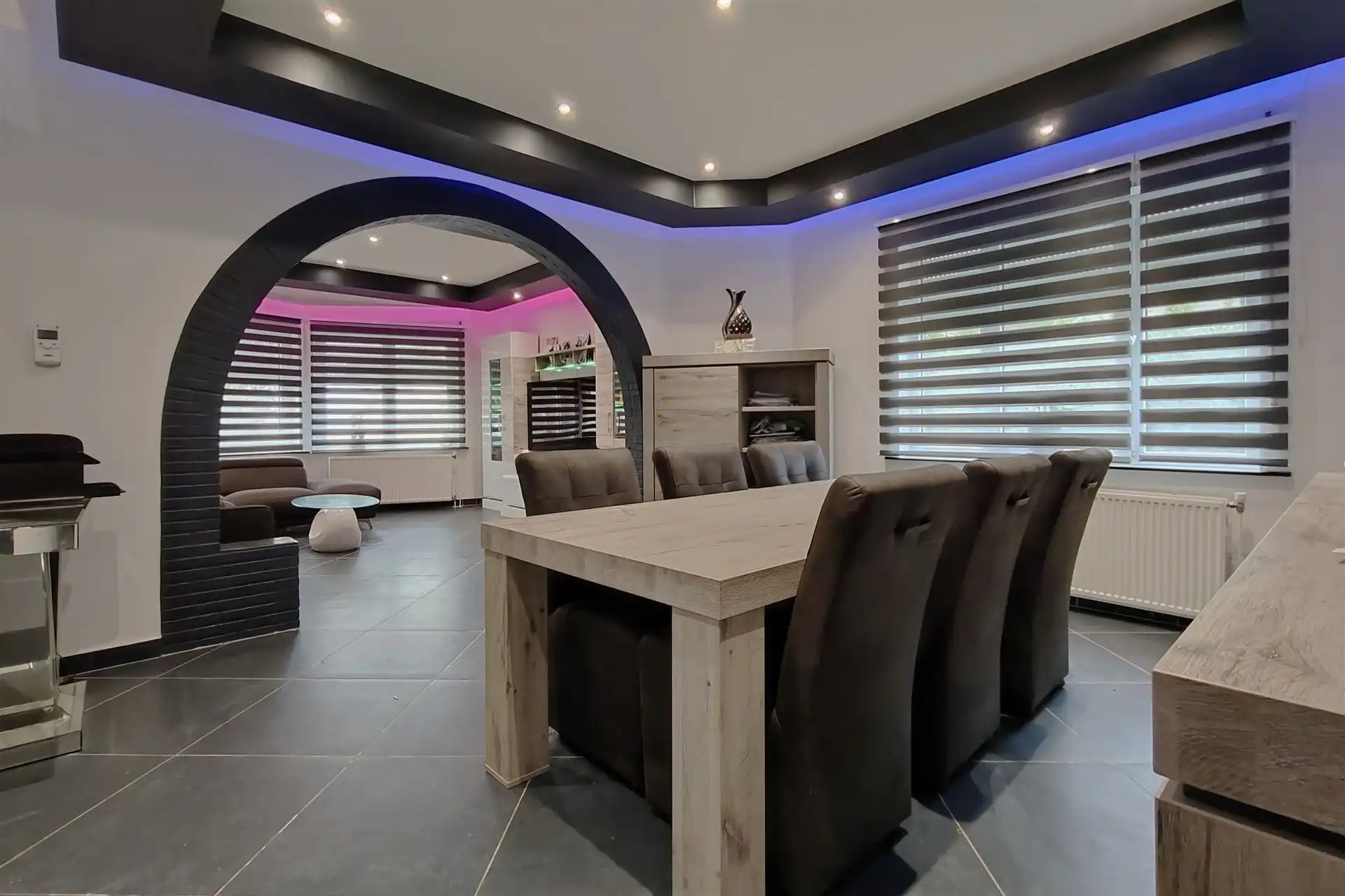 Ruime gezinswoning met 6 slaapkamers op toplocatie vlakbij Maastricht foto 2