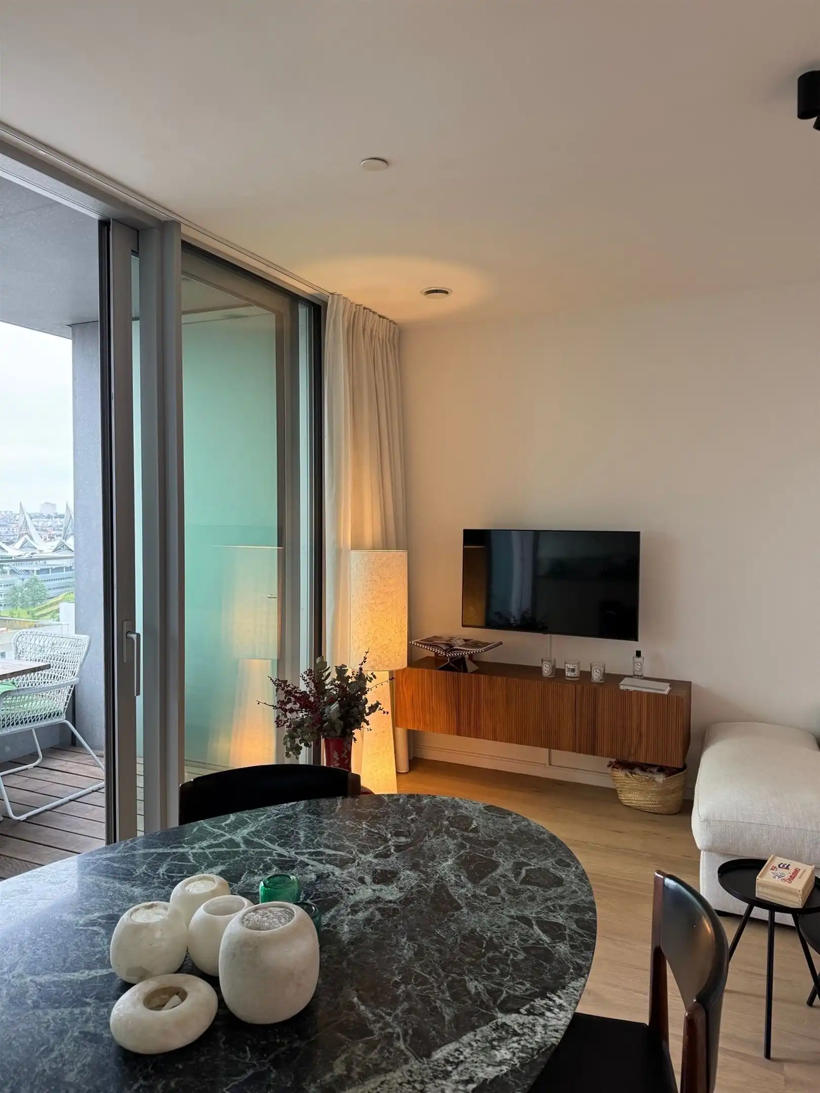 Nieuw Zuid, een dorp in de stad - prachtig appartement met 2slk, terras en parking foto 2