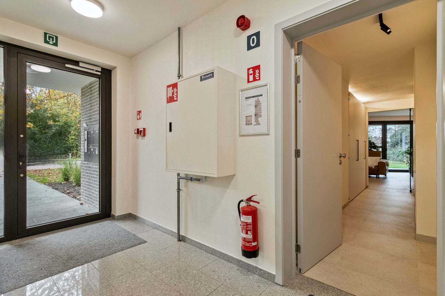 NIEUWBOUW APPARTEMENT MET EXTRA BERGING EN AUTO STAANPLAATS foto 4