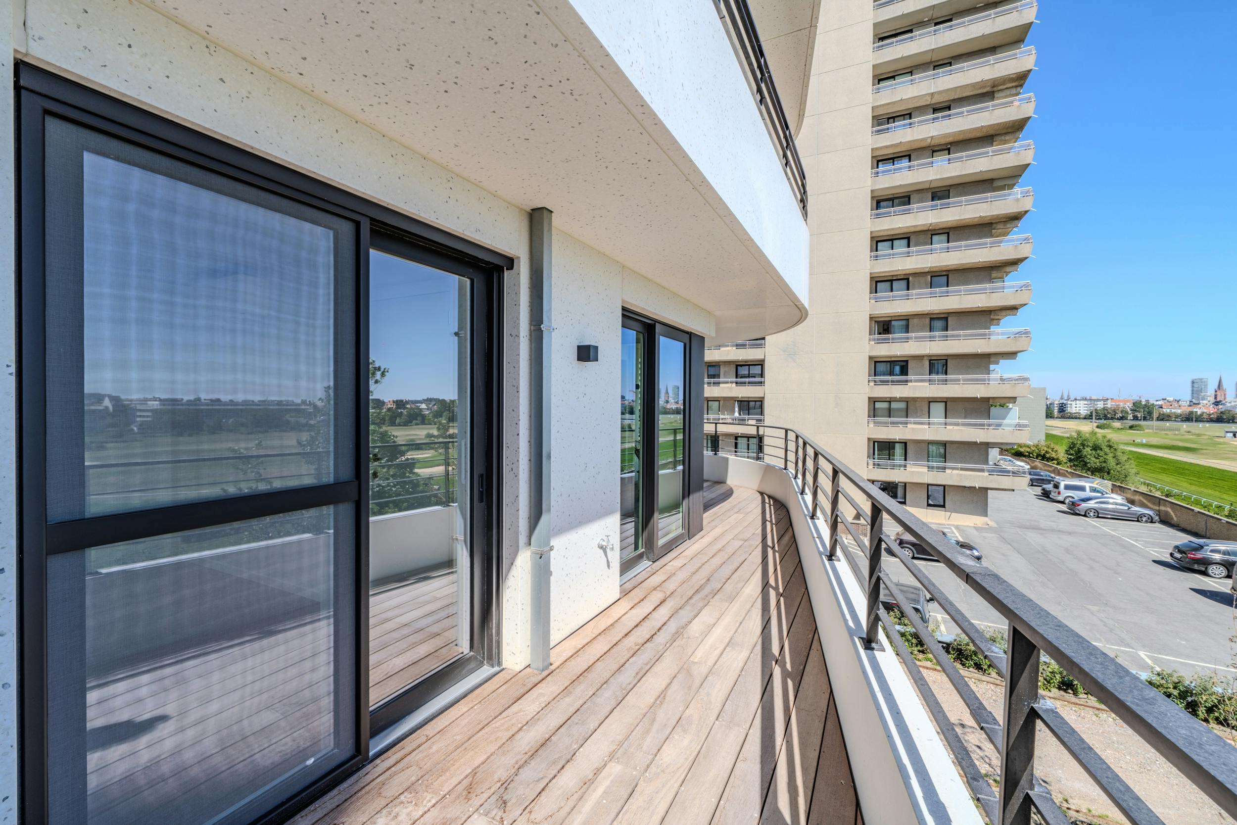 Prachtig nieuwbouw appartement met zicht op de Wellington Golf foto 37