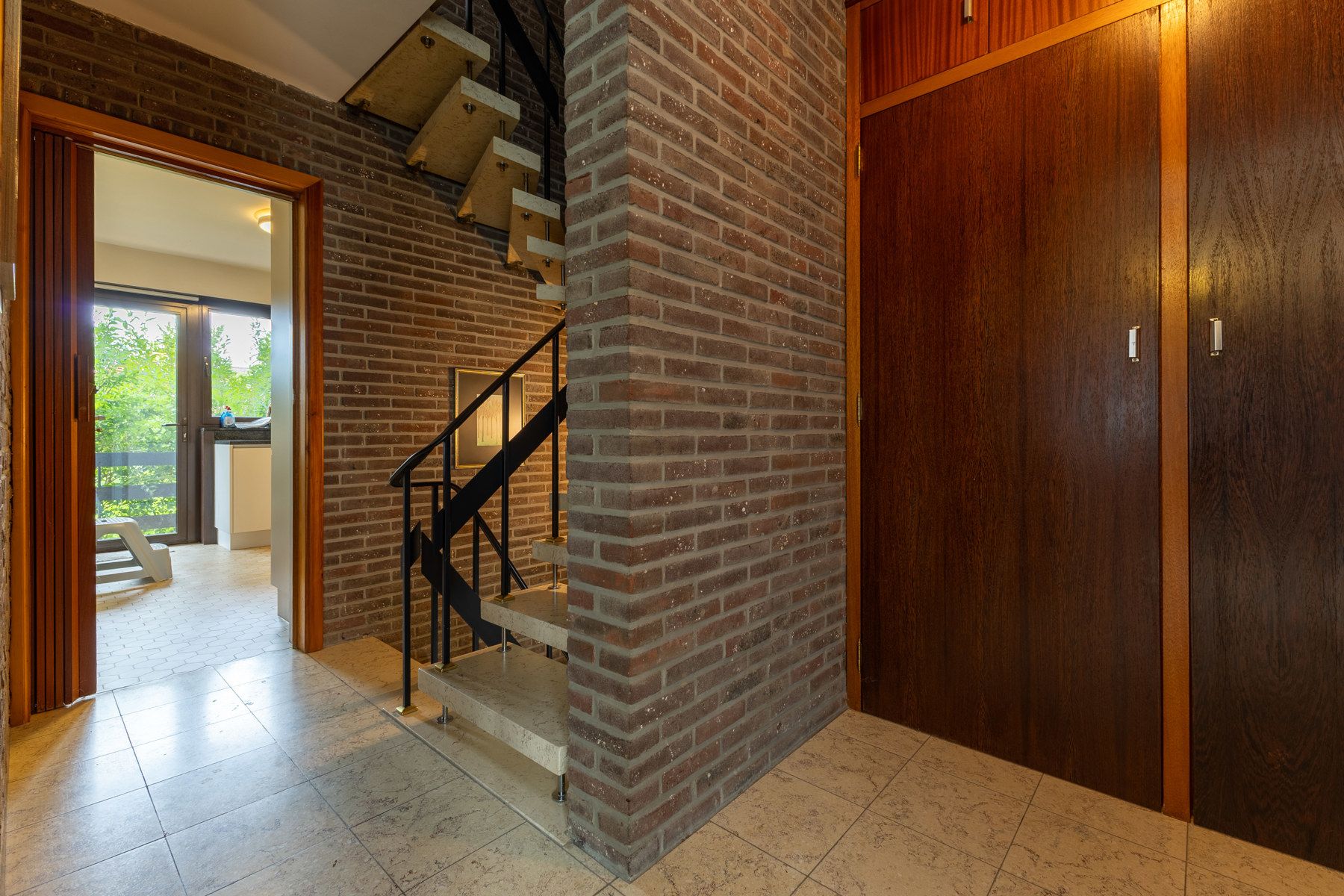 Gunstig gelegen woning met 3 slaapkamers foto 5