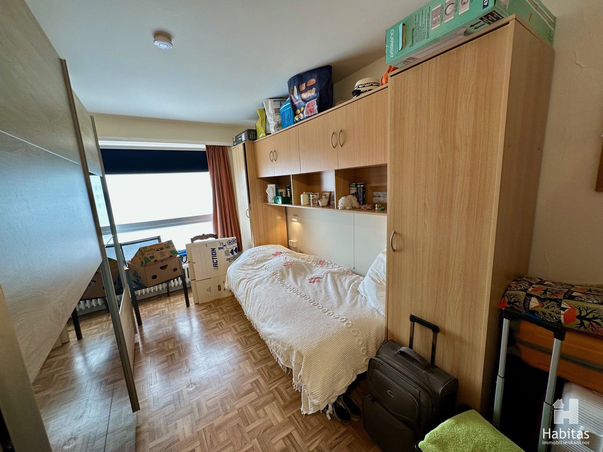 Zeer ruim en zonnig hoekappartement met open zicht. foto 10