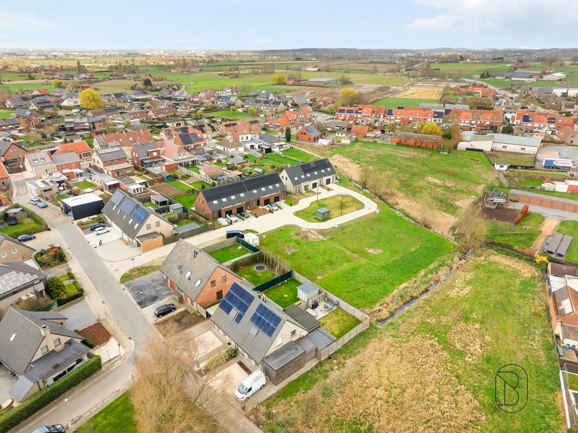 Goedgekeurde VERKAVELING voor 8 loten foto {{pictureIndex}}