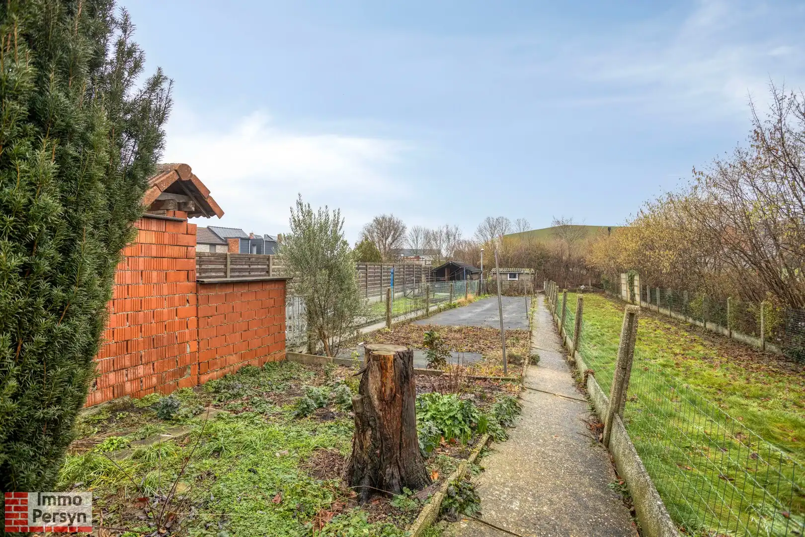 Te renoveren woning met 3 (mogelijks 4) slaapkamers en tuin met uitweg foto 17