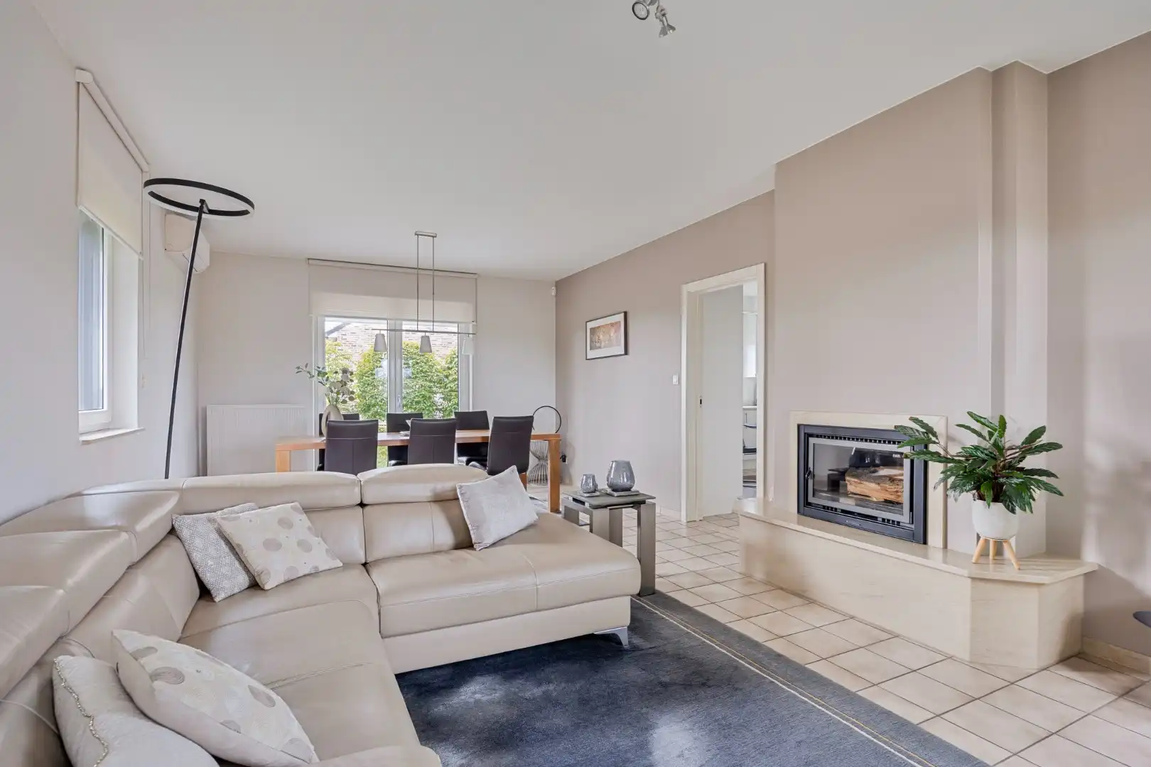 Ruime open bebouwing met zonnige tuin en mogelijkheid praktijkruimte foto 9