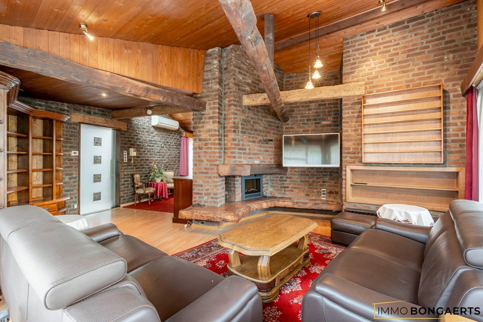 Ruime woning met vier slaapkamers  foto 5
