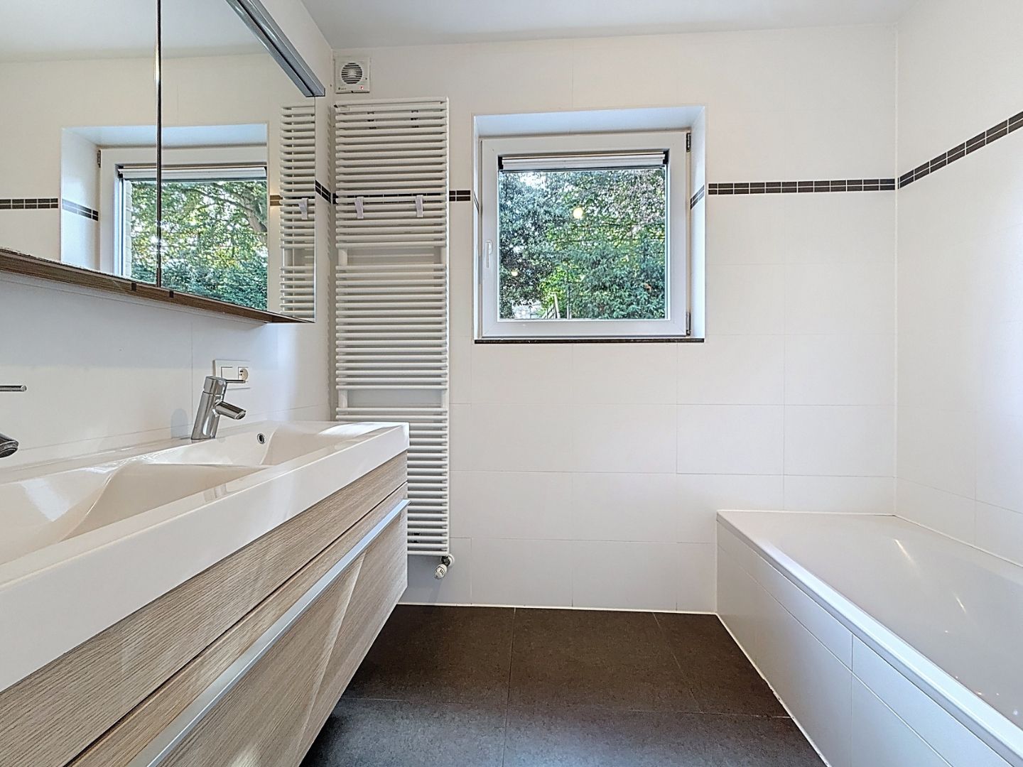 Centraal gelegen appartement met 2 slaapkamers te Nieuwpoort-Stad. foto 6