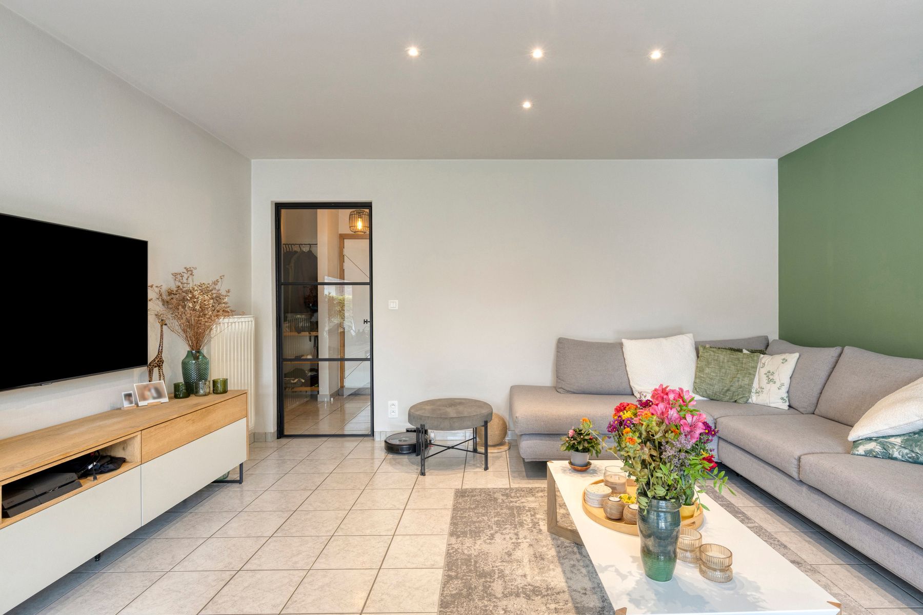 Eenslaapkamerappartement op gelijkvloers met ruime tuin foto 2