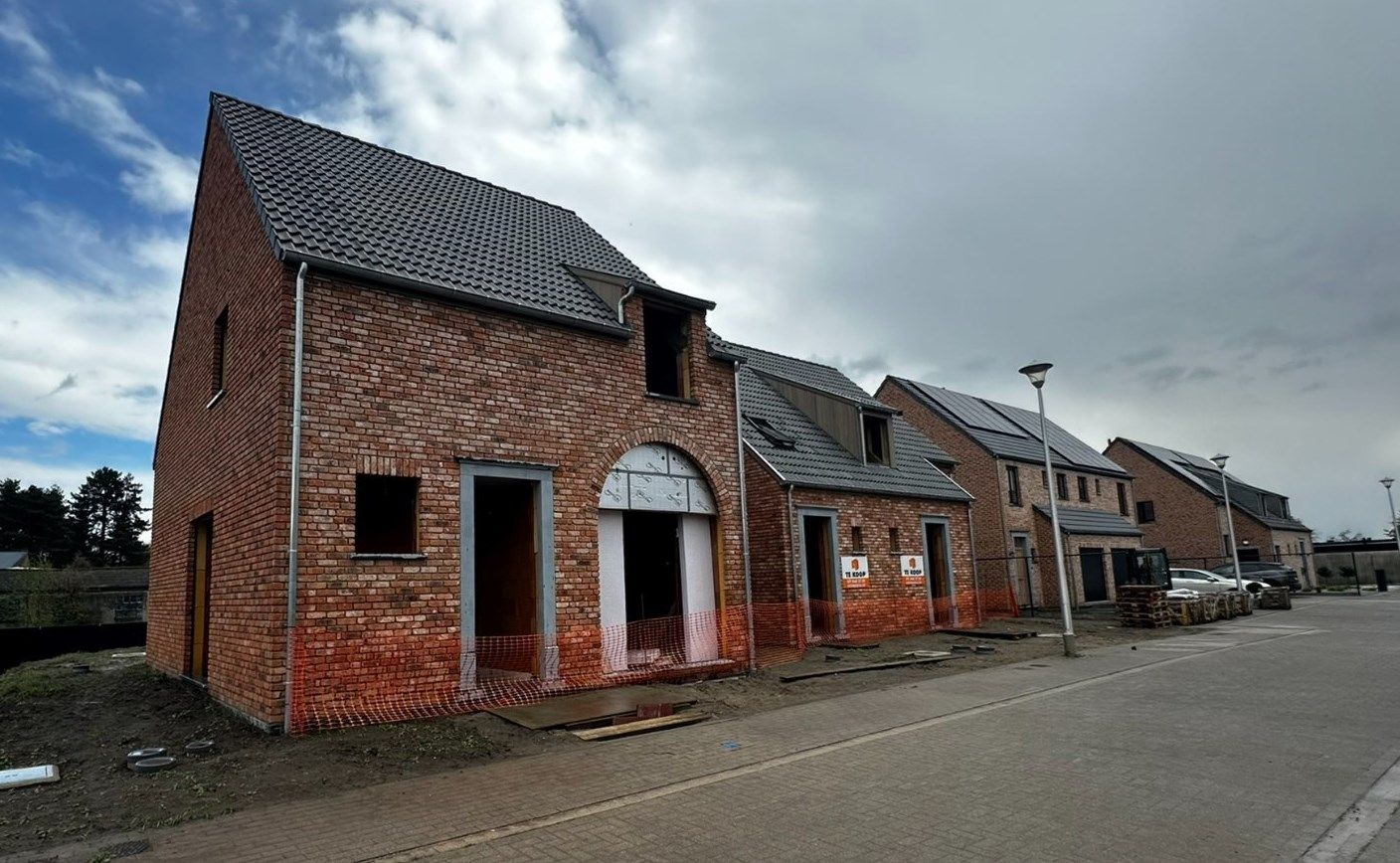 Deze prachtige nieuwbouw pastorij woning is een unieke kans voor wie op zoek is naar een ruime en comfortabele woning in Uitbergen foto 3