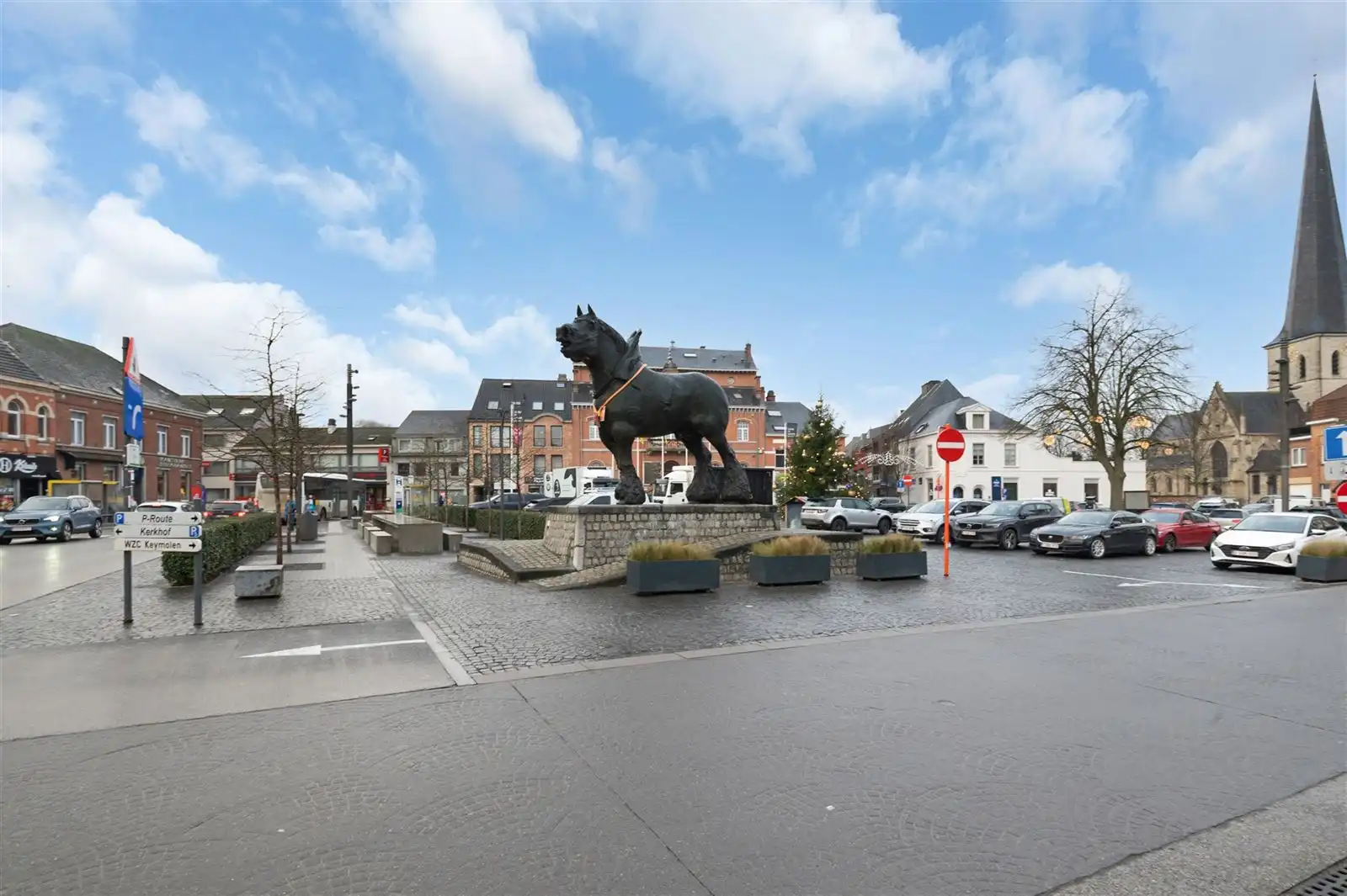 fantastisch gelegen winkel of kantoor foto {{pictureIndex}}