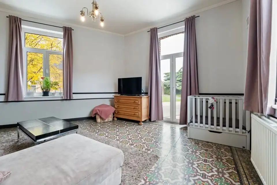 CHARMANTE GEZINSWONING MET 2 SLKS + MOGELIJKHEID TOT 3 SLKS IN HET LANDELIJKE GINGELOM foto 7