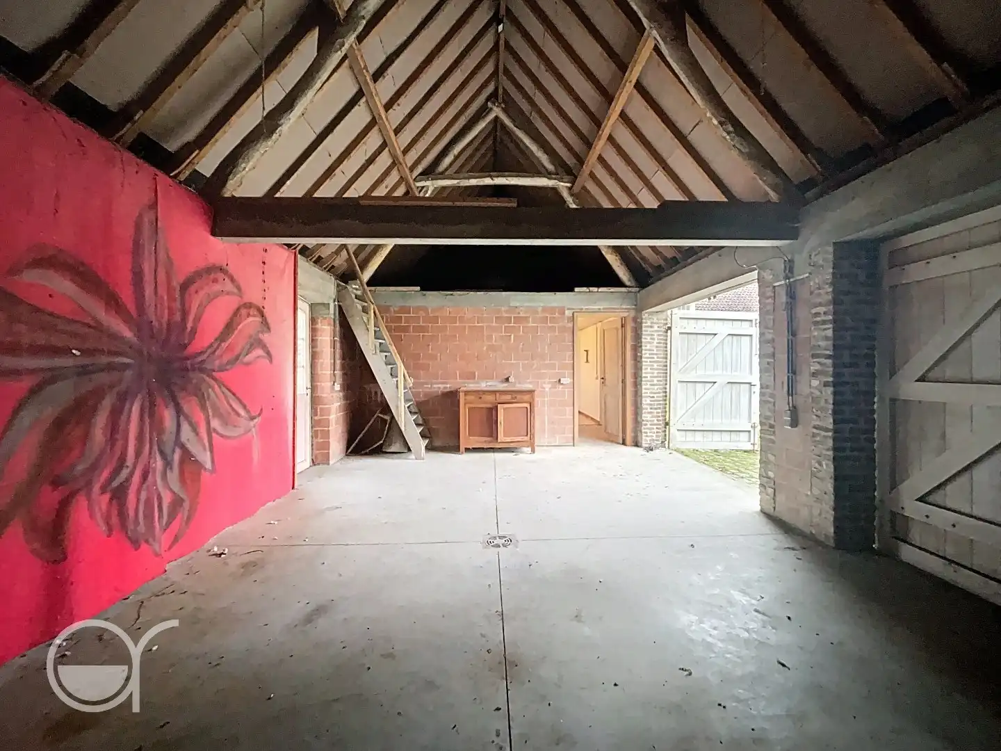 Mooie hoeve met bijgebouwen en zicht op kasteel foto 25