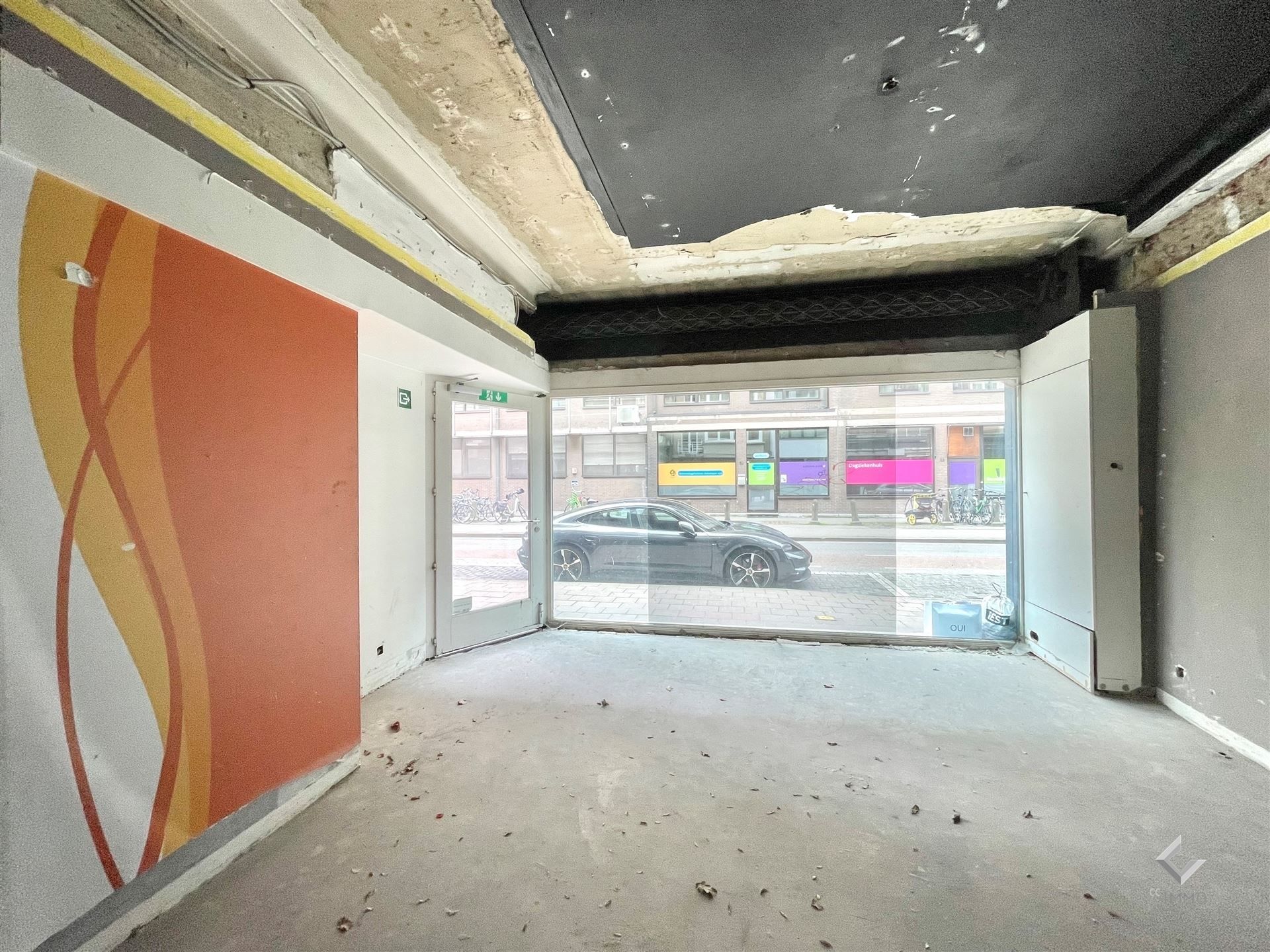 IN OPTIE: CASCO handelsruimte ca. 105m² op commerciële ligging! foto 8