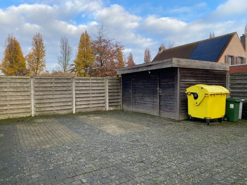 TOPLOCATIE kantoor/handelsgelijkvloers (+-231m²) + 4 autostnpl centrum Geel foto 18