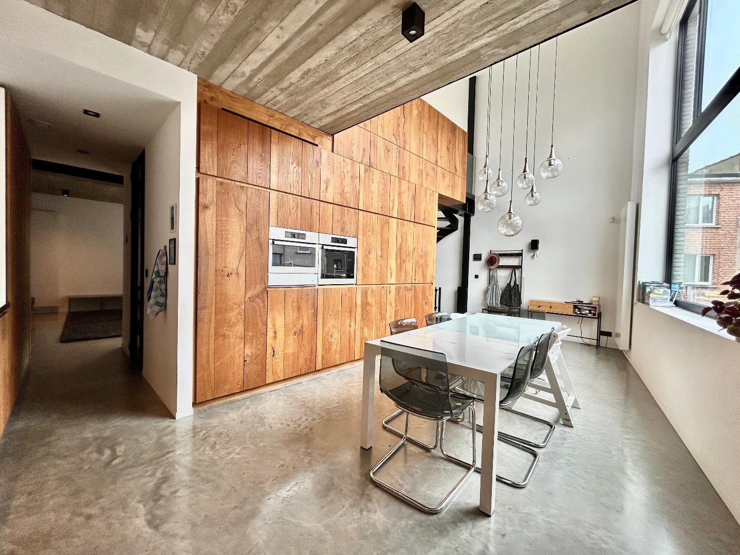 Een unieke woonst op gegeerde locatie met 4 slpk en 2 badk foto 13