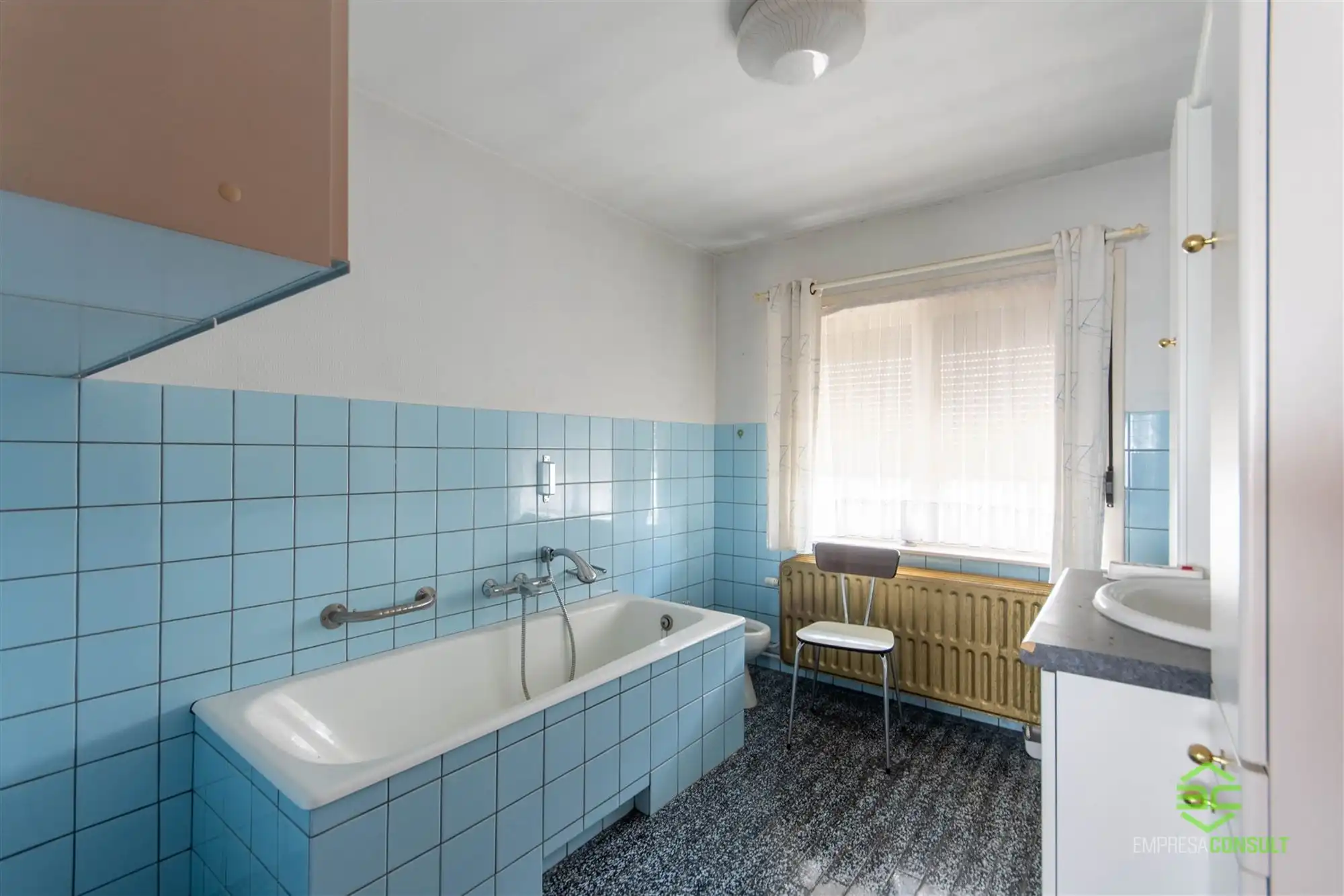 Ruime gezinswoning met 5/7 slpk op 6a 68ca! foto 12