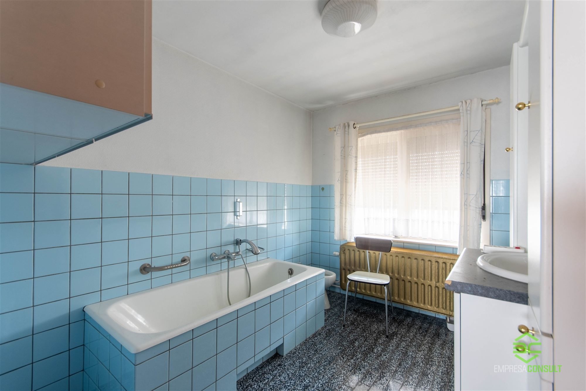 Ruime gezinswoning met 5/7 slpk op 6a 68ca! foto 12